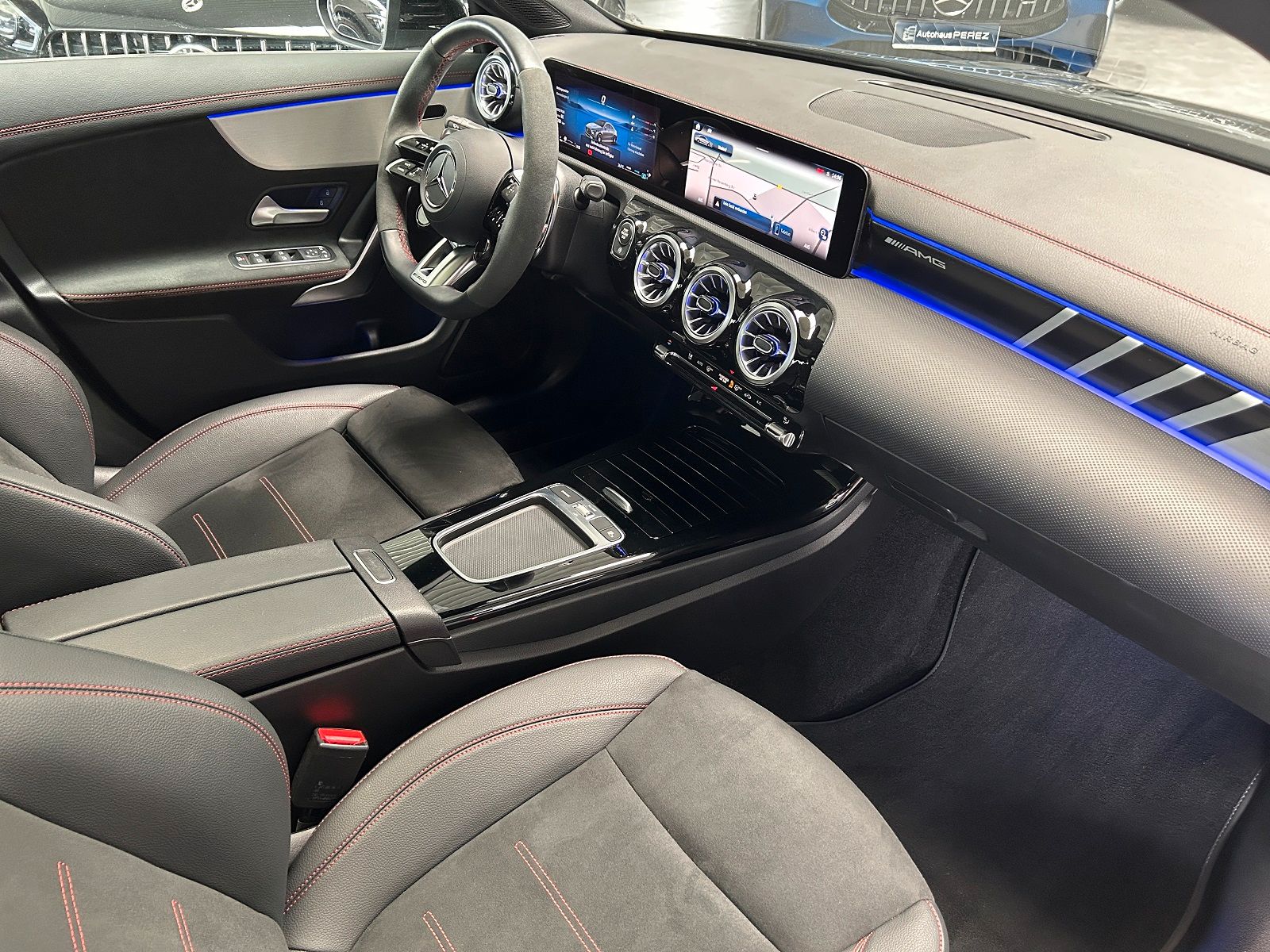 Mercedes-Benz CLA 35 AMG 4M - Samsaru's Car Outlet
