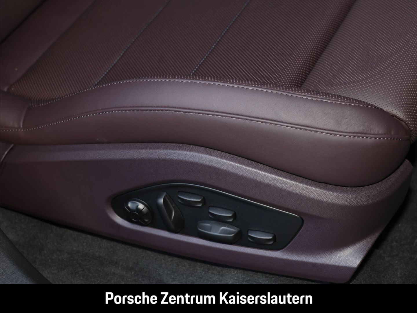 Porsche Macan 4 BOSE Panoramadach Surround View LED