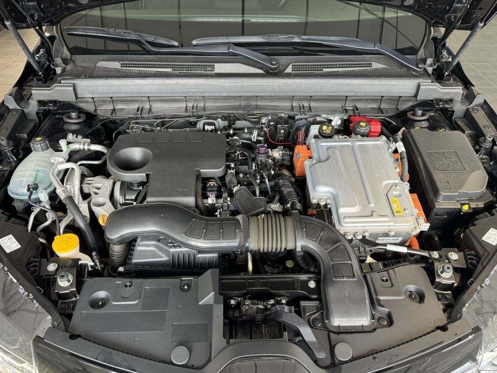 Renault Arkana INTENS E-TECH 145 - Samsaru's Car Outlet