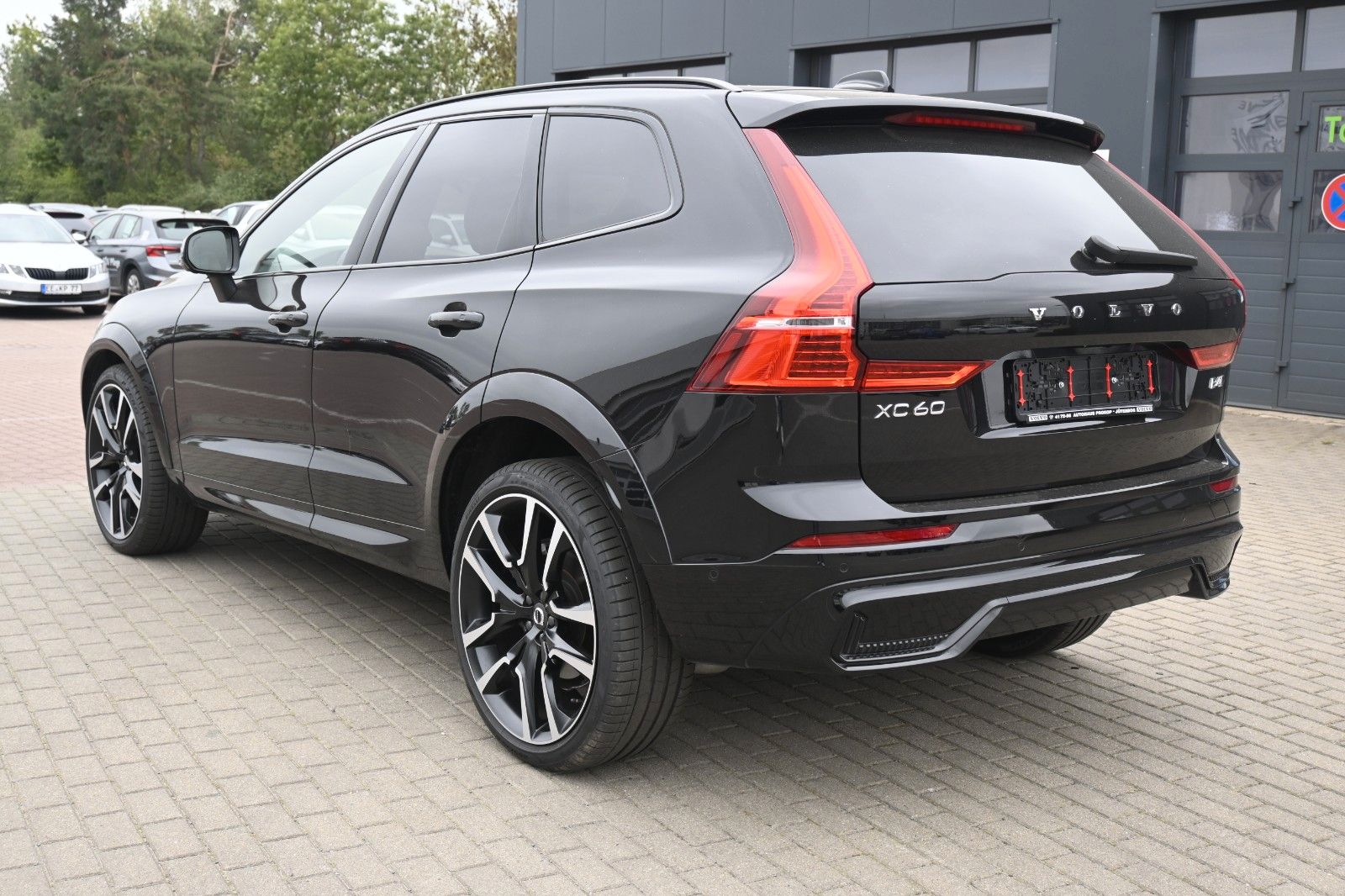 Volvo XC60 B4 D AWD Ultimate Dark*STDHZG*360°*ACC*AHK