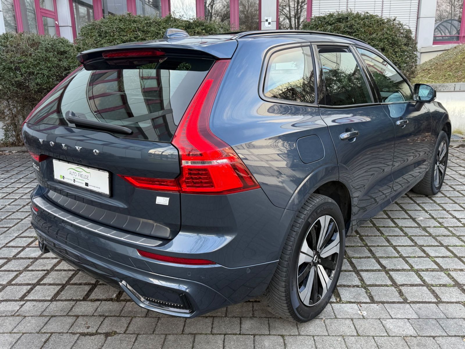 Volvo XC60 T8 R Design AWD Pano 360° Standheizung