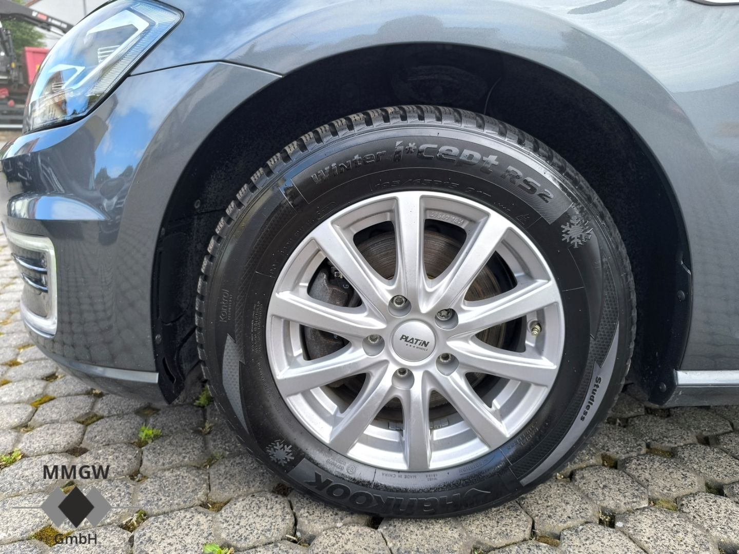 Volkswagen Golf VII e-e- - Samsaru's Car Outlet