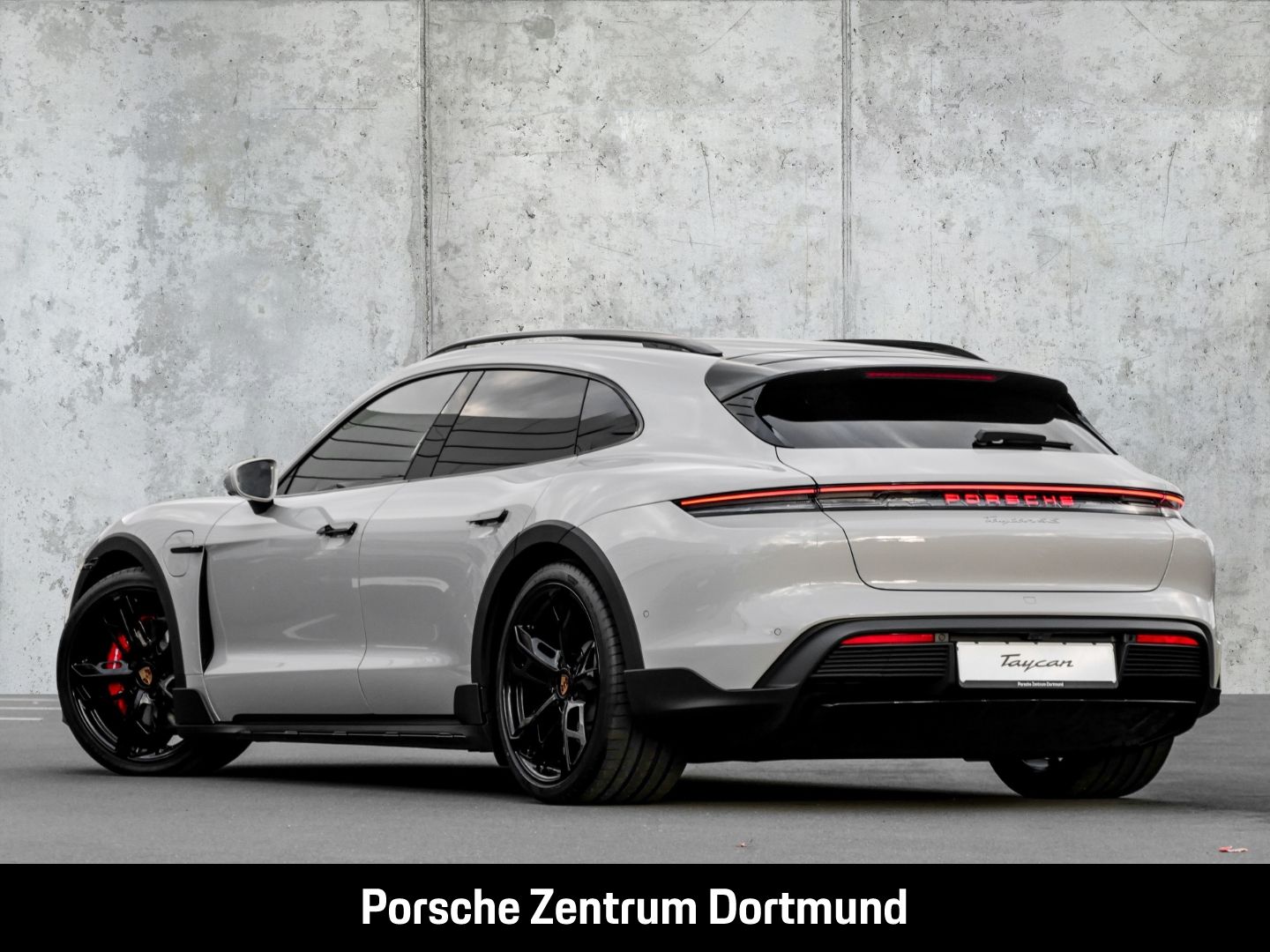 Porsche Taycan 4S Cross Turismo Head-Up Surround-View