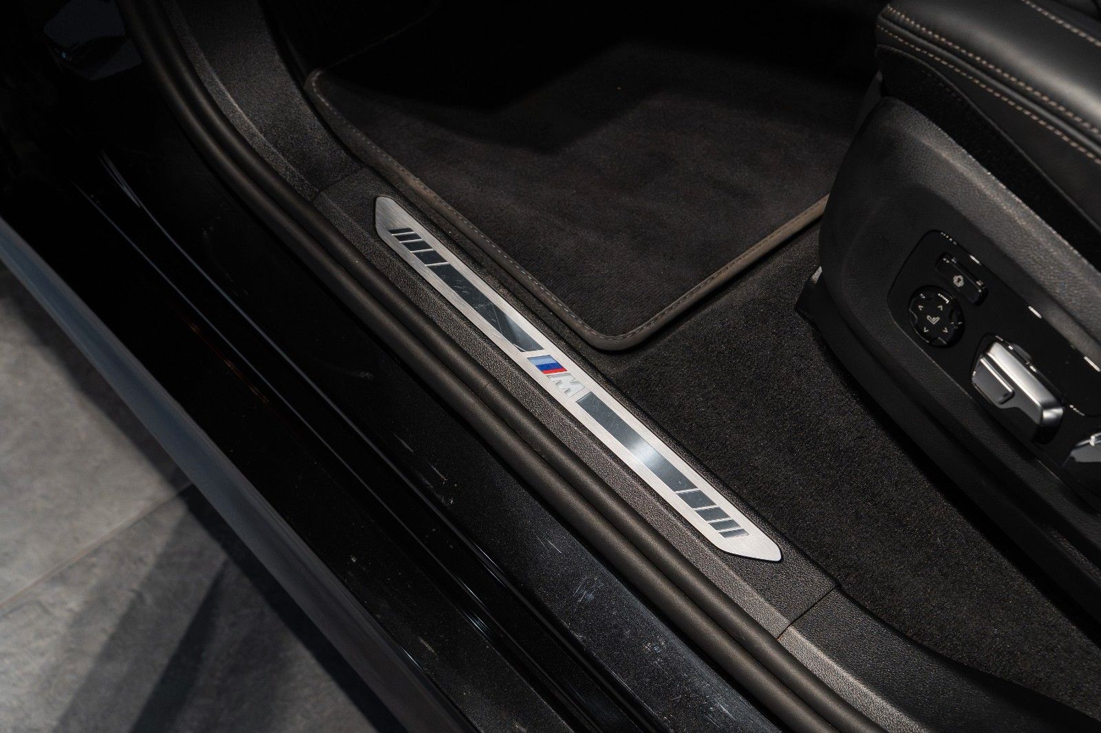 BMW X7 xDrive 40d M Sport Pro*Ahk*Sky*ACC*Cristal