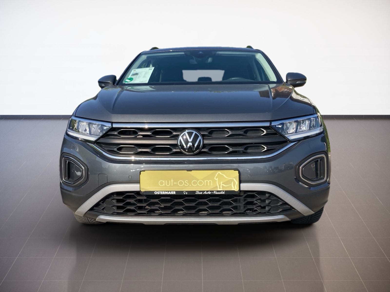 Volkswagen T-Roc LIFE 1.0TSI - Samsaru's Car Outlet