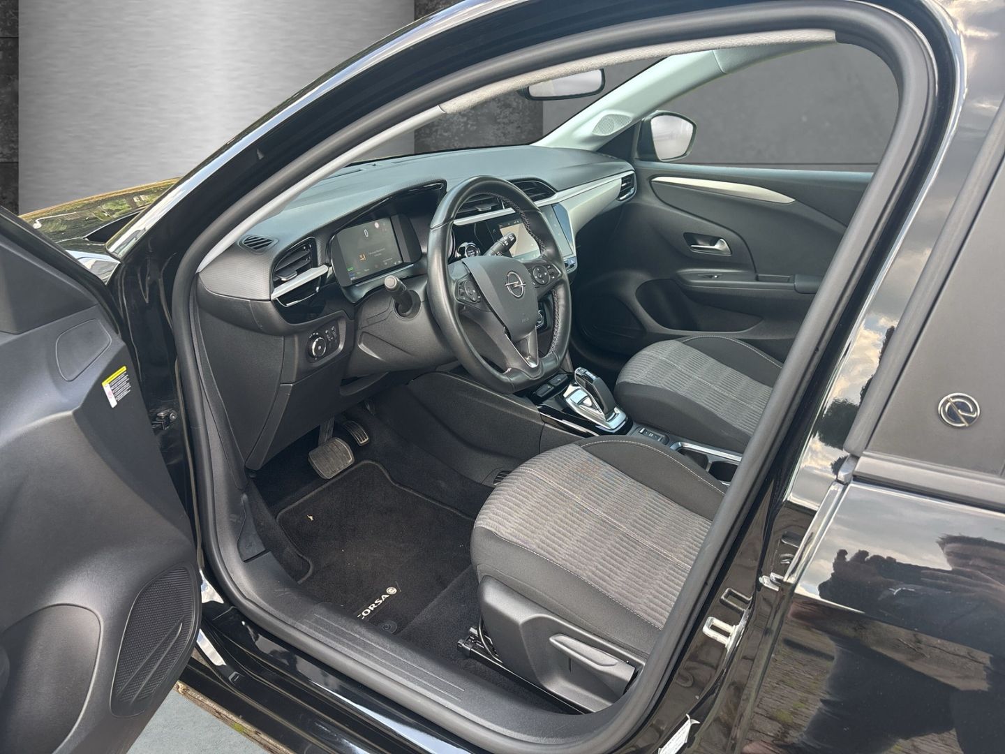 Opel Corsa-e Edition - Samsaru's Car Outlet