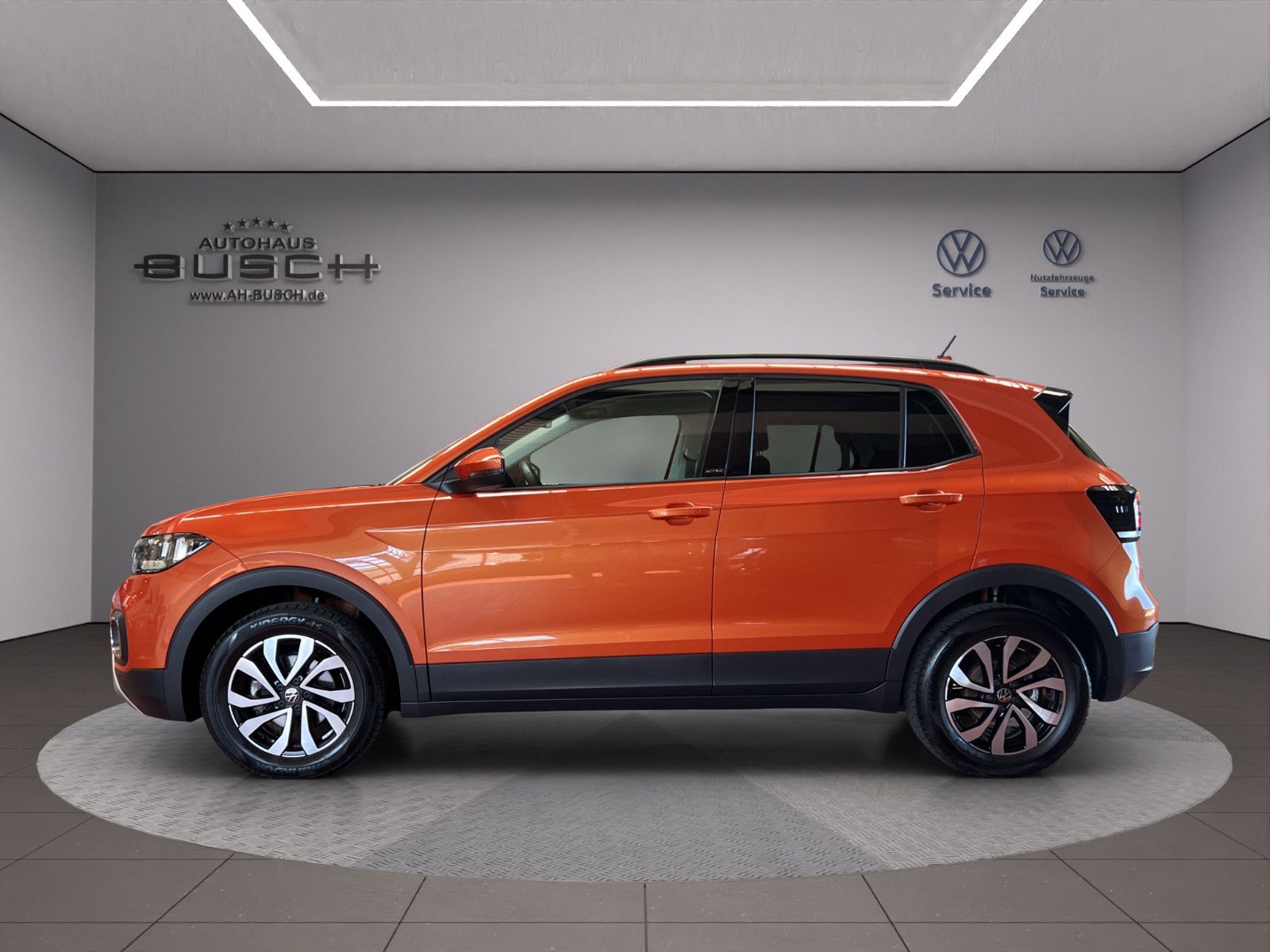 Volkswagen T-Cross Active 1.0l TSI - Samsaru's Car Outlet