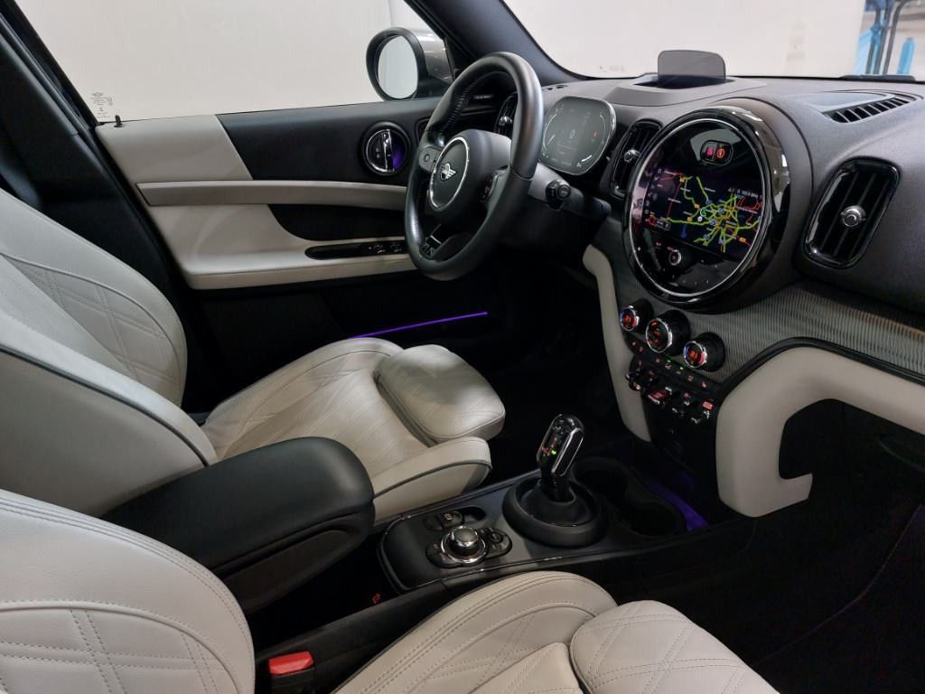 MINI Cooper Countryman MINI Yours Trim - Samsaru's Car Outlet