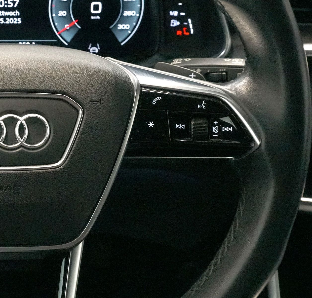 Audi A6 Avant 40 TDI quattro - Samsaru's Car Outlet