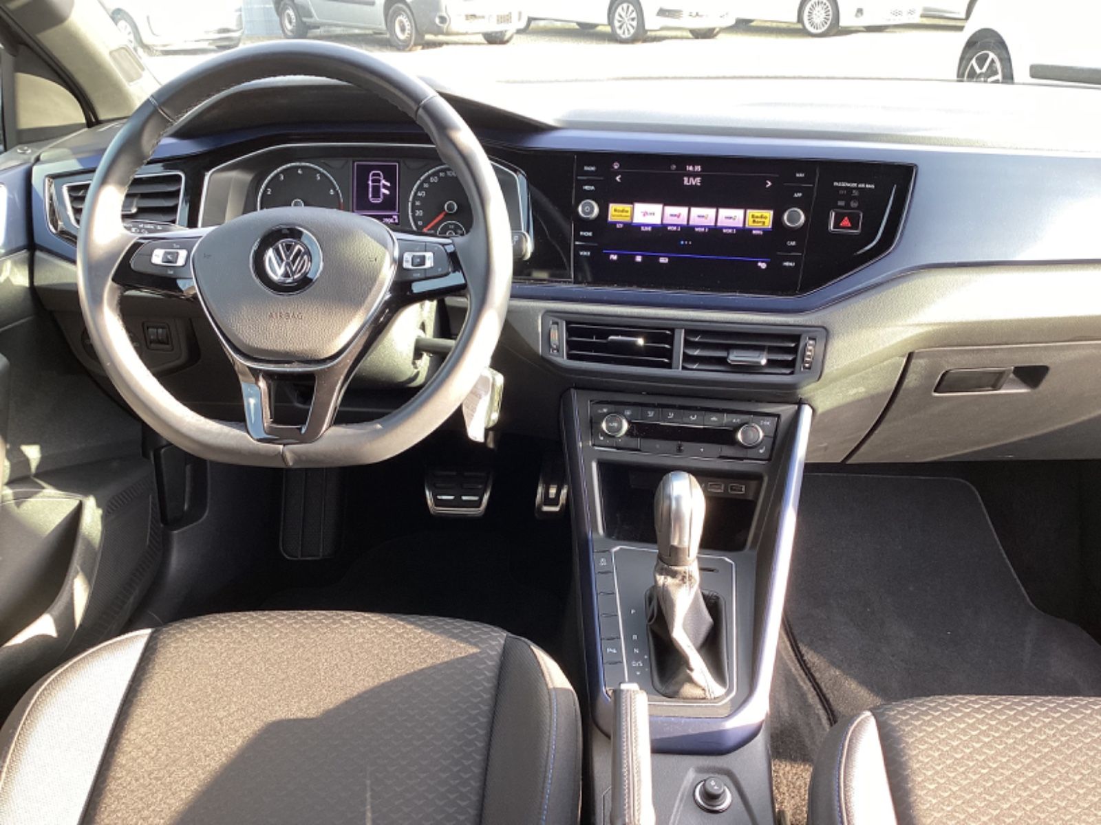 Volkswagen Polo VI United - Samsaru's Car Outlet