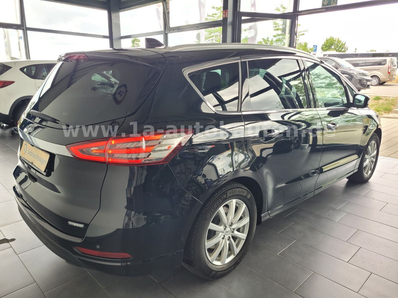 Ford S-Max FHEV Titanium m. Leder/ACC/LED/Kamera