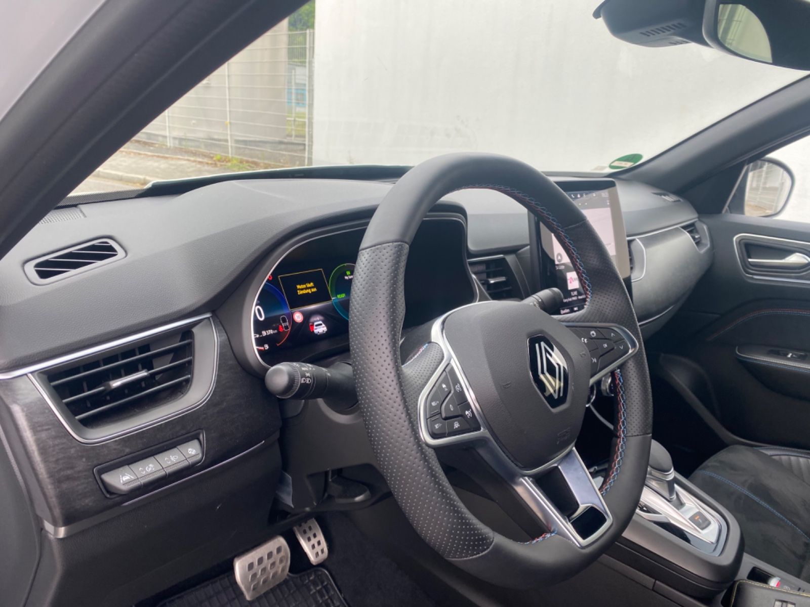 Renault Arkana Esprit Alpine - Samsaru's Car Outlet