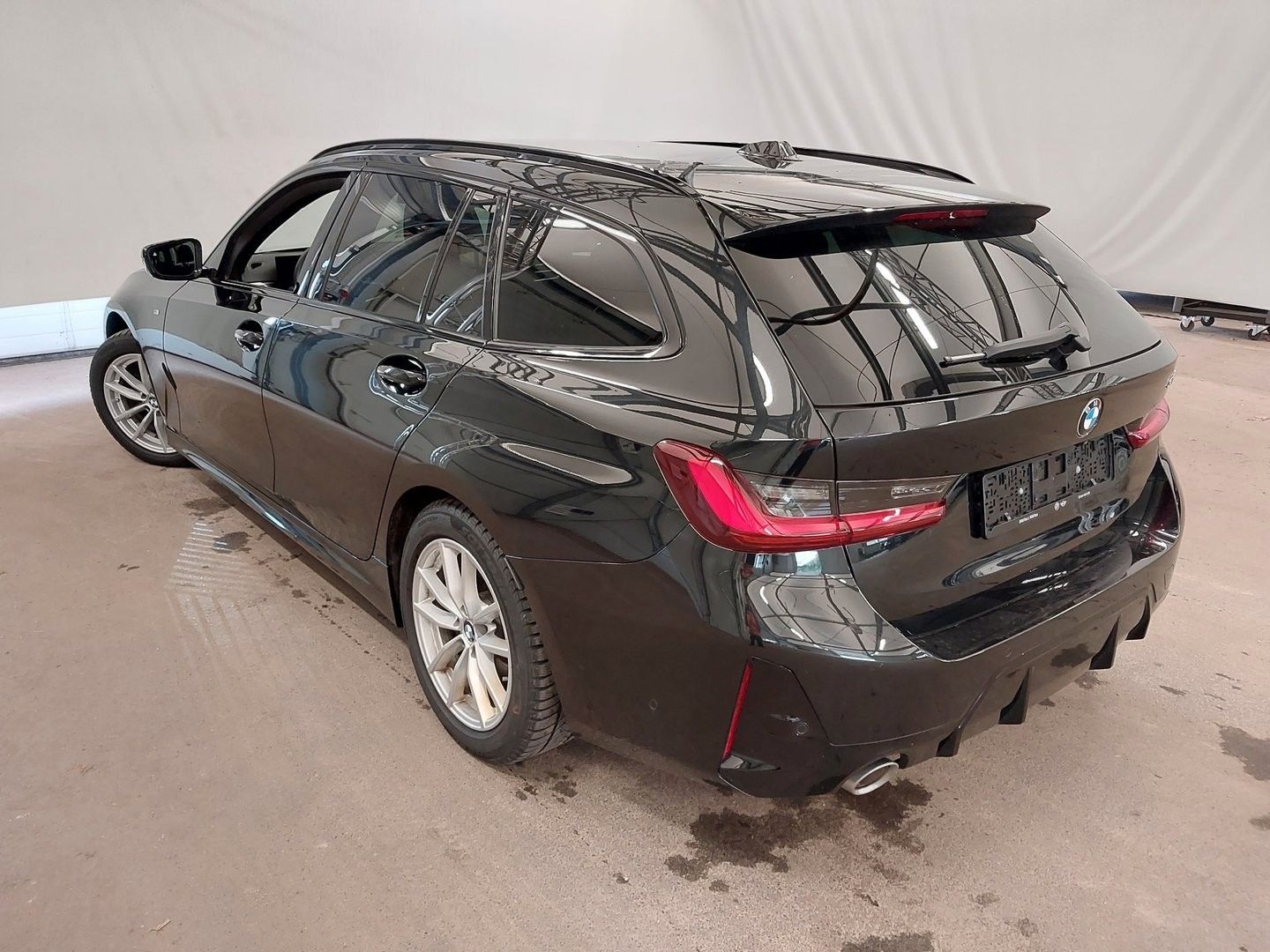 BMW 318i Touring M Sport ACC AHK 3ZK HuD IQ KZU HiFi