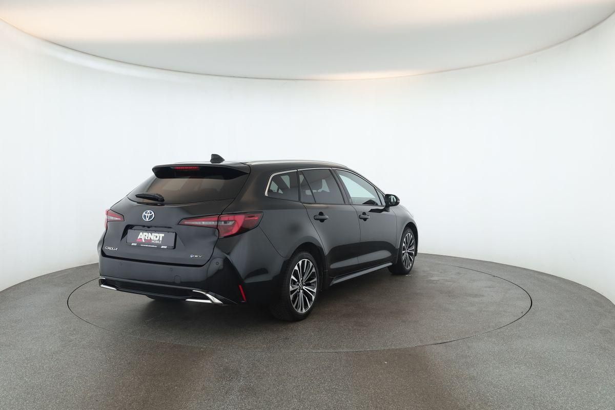 Toyota Corolla Touring Sports 2.0 CVT Team D Navi Kam