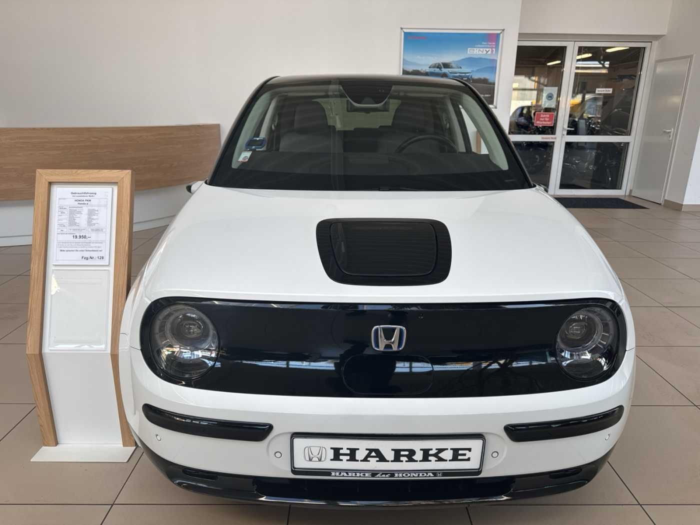 Honda e e Advance 17-Zoll *Ganzjahresreifen*
