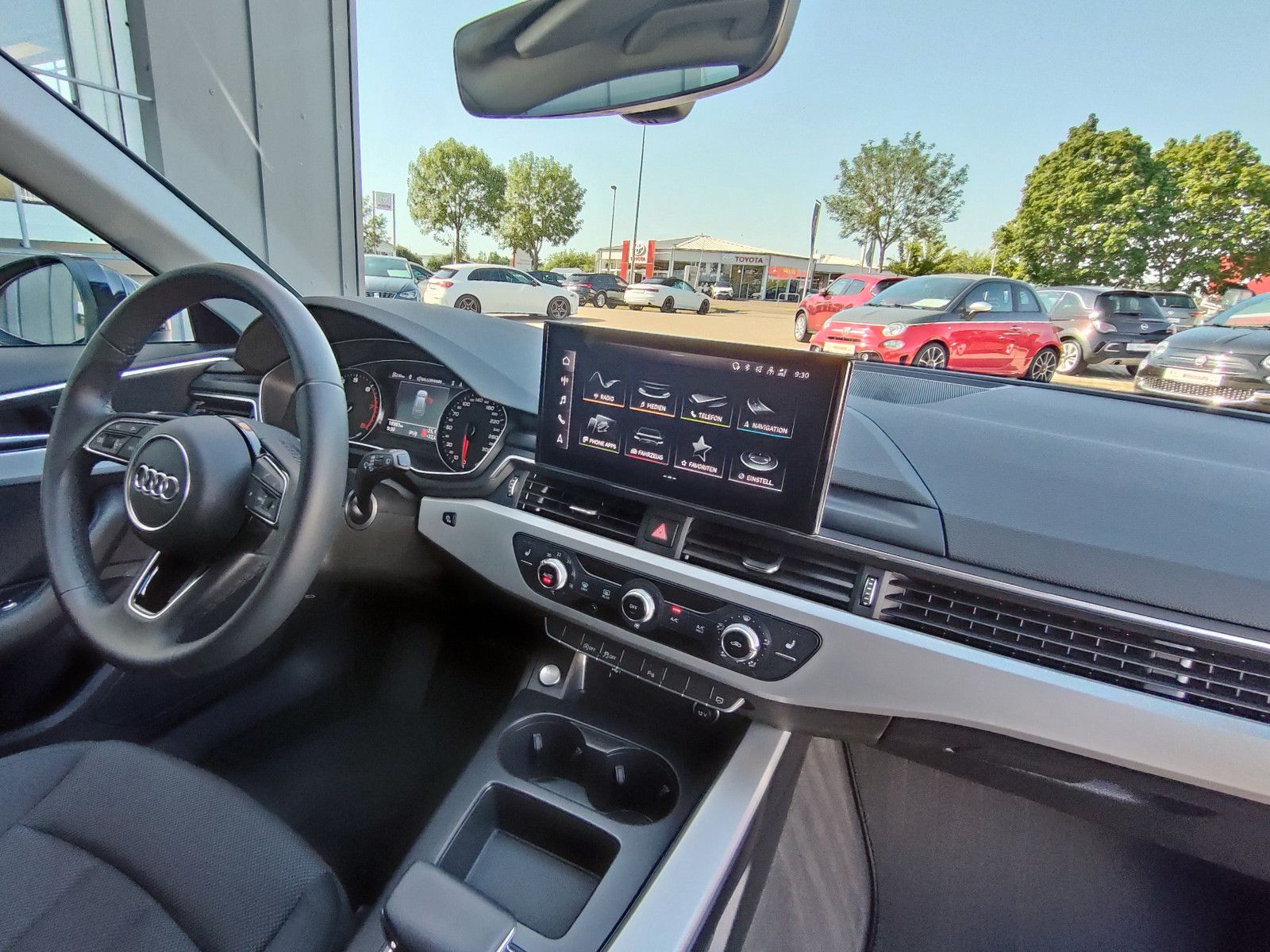 Audi A4 Avant 35 TFSI S line - Samsaru's Car Outlet