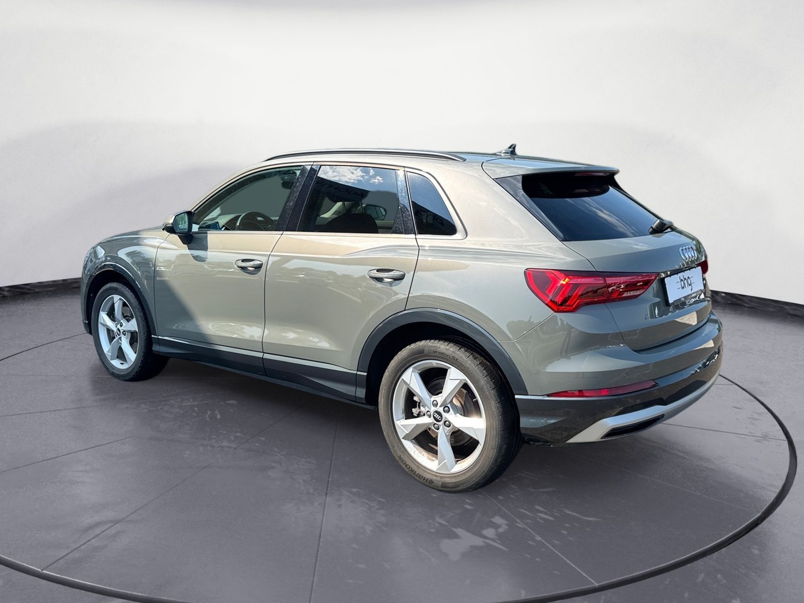 Audi Q3 40 TDI quattro S-Tronic advanced - Samsaru's Car Outlet