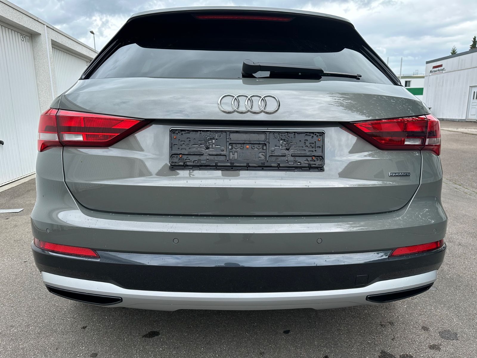 Audi Q3 35 TDI quattro advanced - Samsaru's Car Outlet