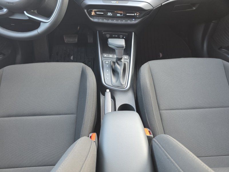 Hyundai i20 1.0 T-GDI 7DCT 17*Alu/LED/Navi/Keyless/ACC/S