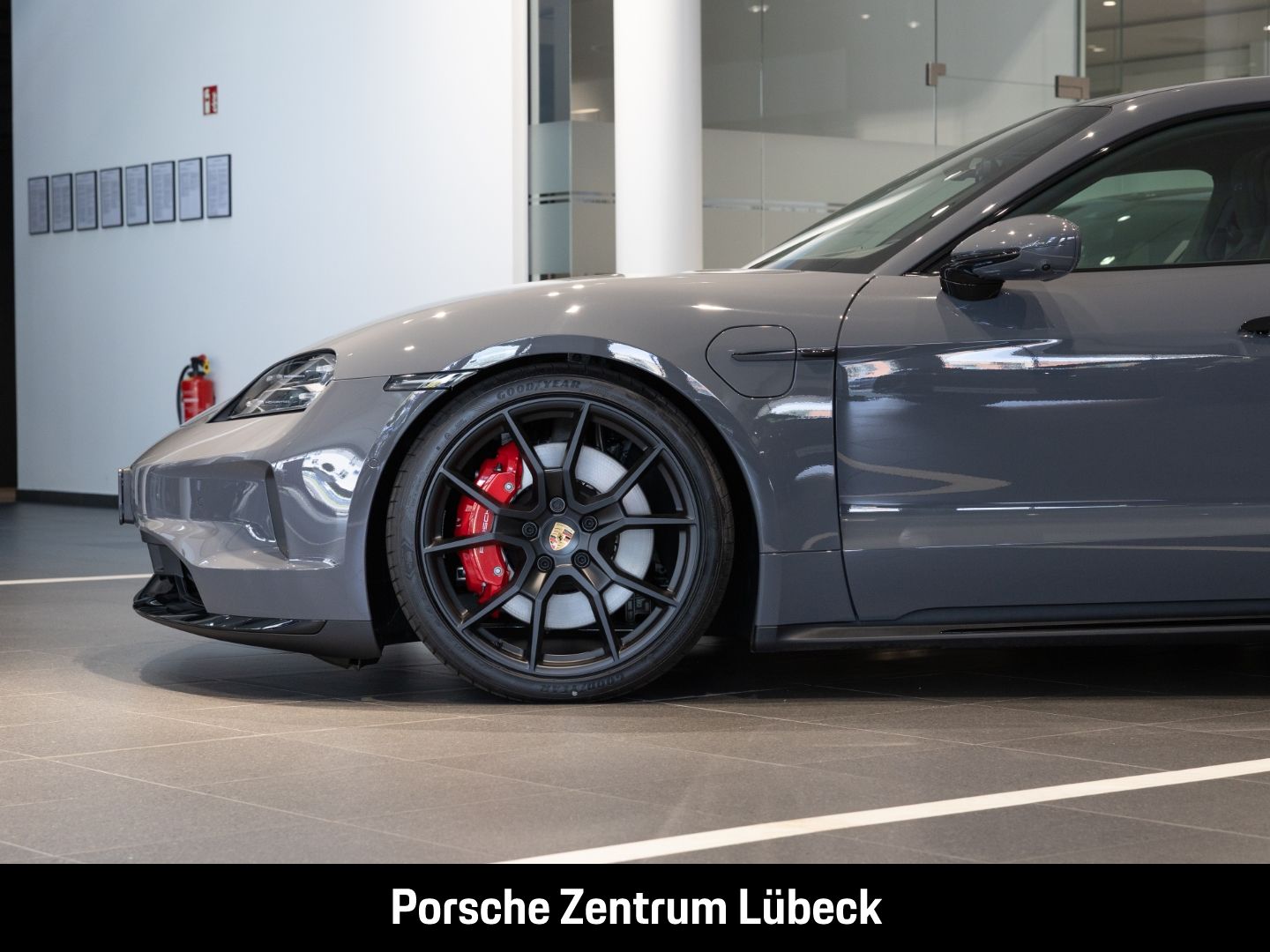 Porsche Taycan GTS InnoDrive HUD Soft-Close LED-Matrix