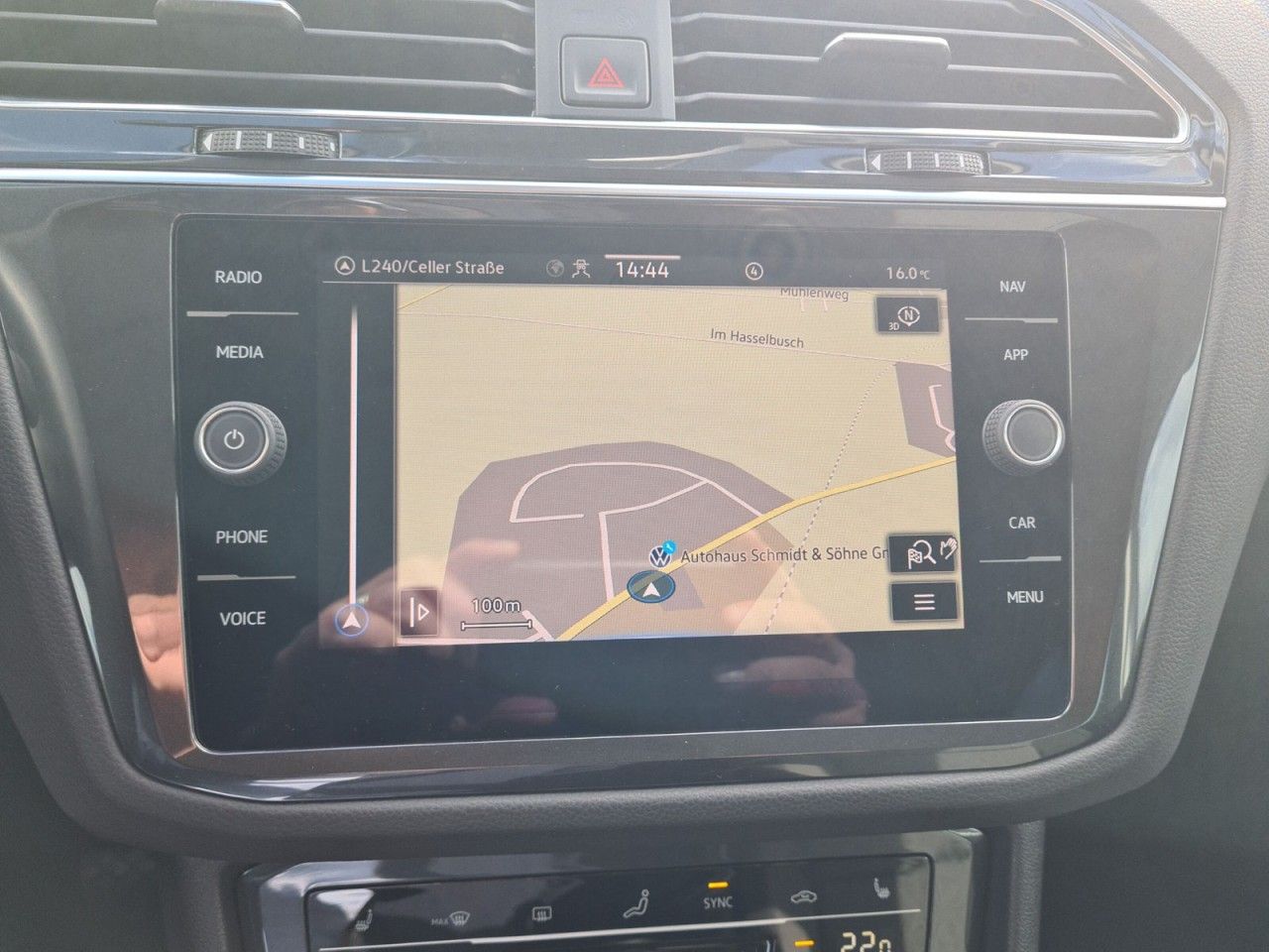 Volkswagen Tiguan 1.5 TSI Life - Samsaru's Car Outlet