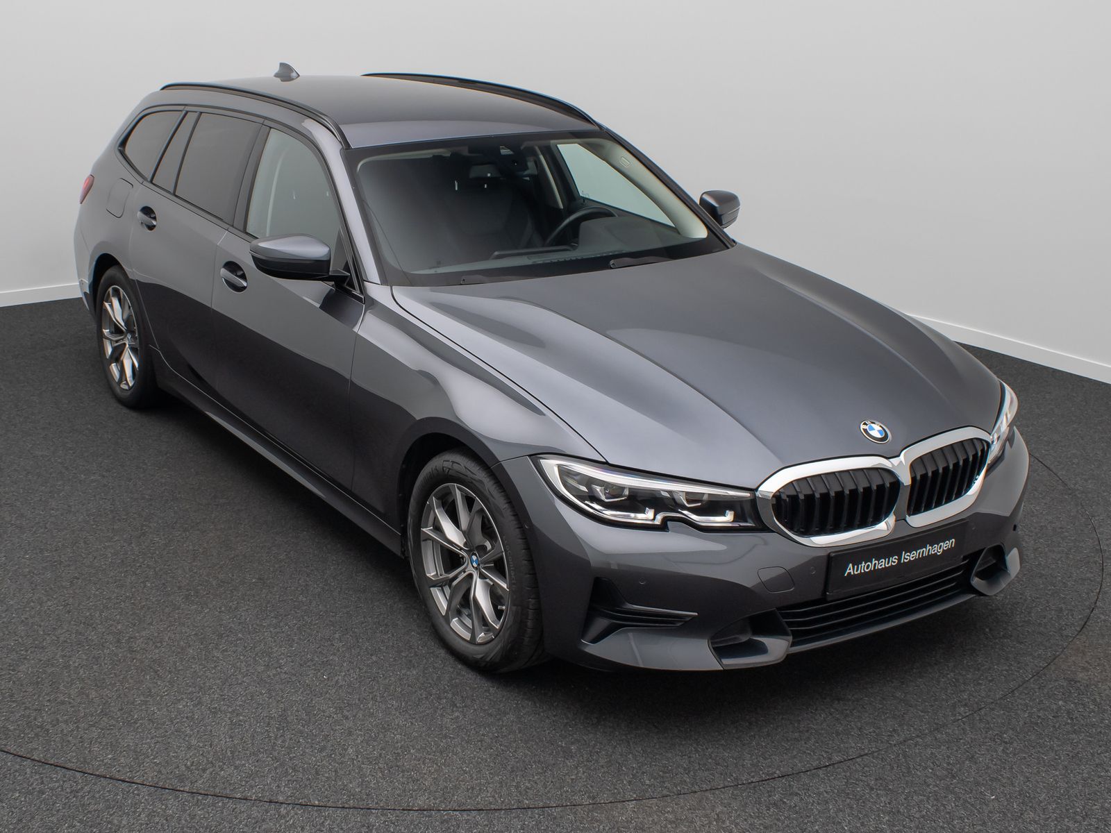 BMW 320d xD Sport Line - Samsaru's Car Outlet