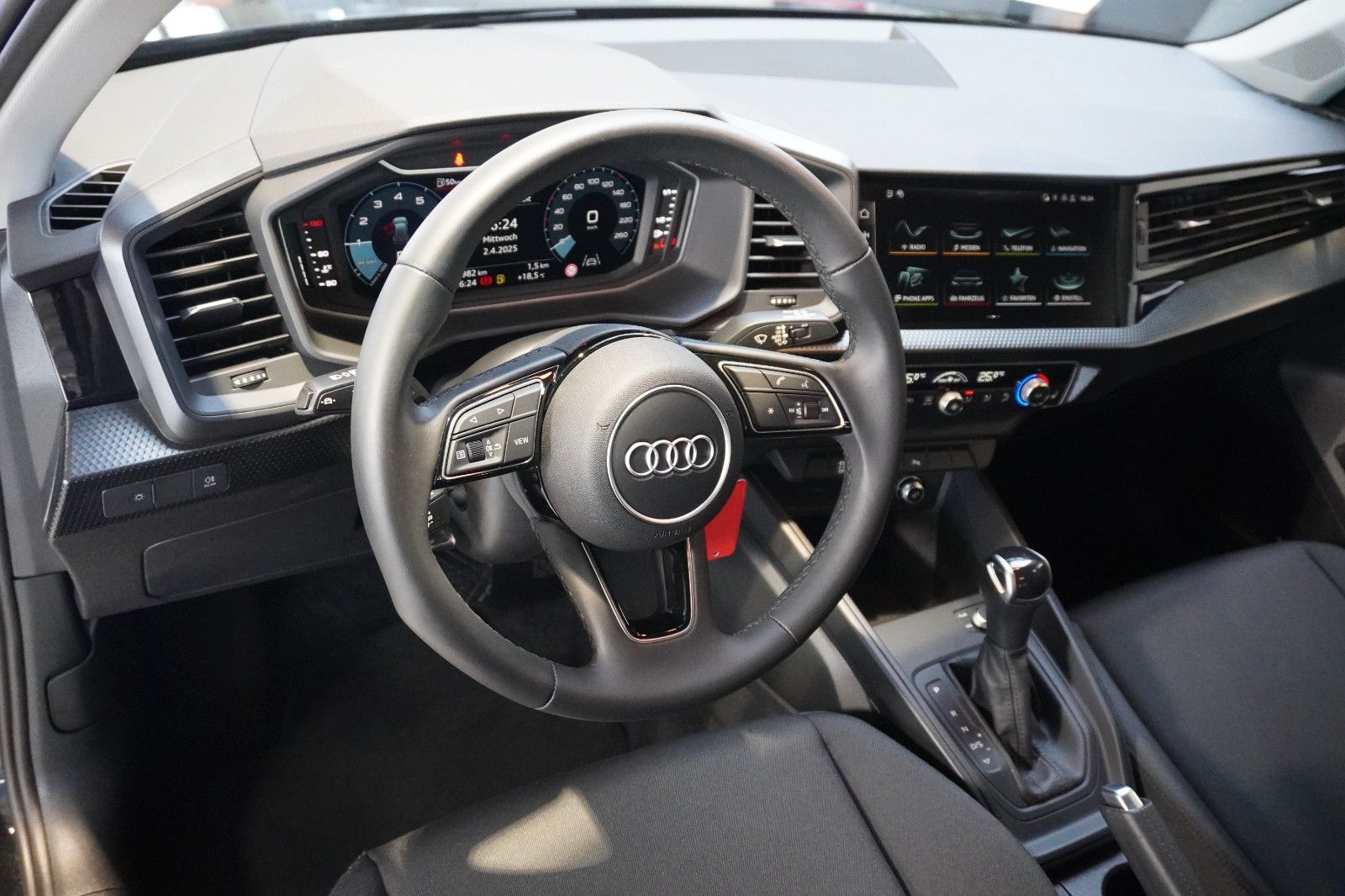 Audi A1 Sportback S-Line 30 TFSI S-Tronic - Samsaru's Car Outlet