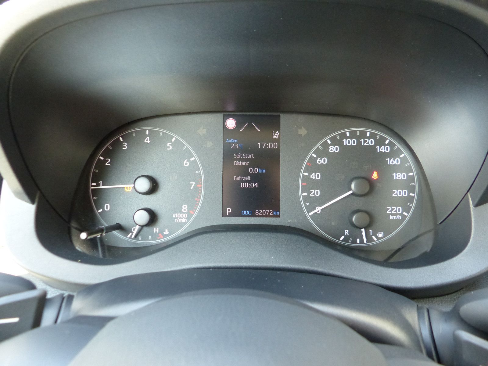 Toyota Yaris 1.5 VVT-iE Automatik Comfort - Samsaru's Car Outlet