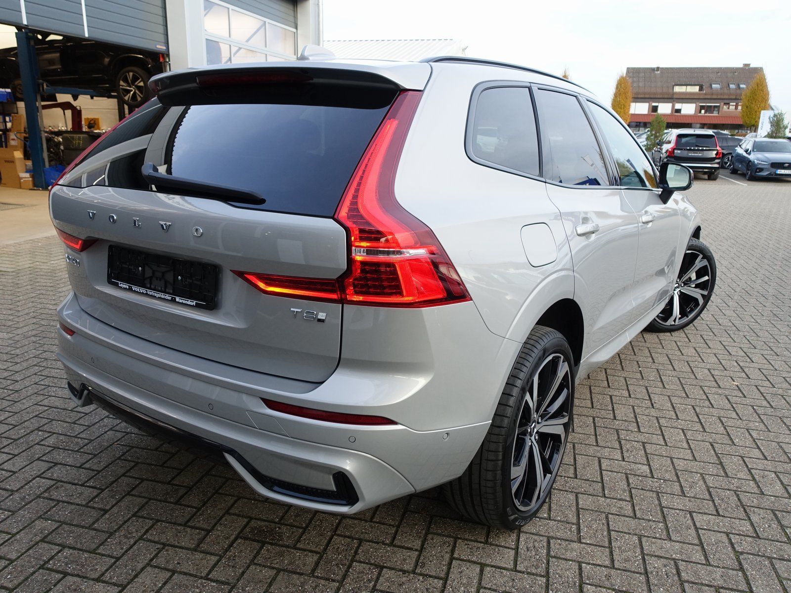 Volvo XC60 Ultra T8 AWD/Massage/B&W/FourC/AHK/360°/BLS