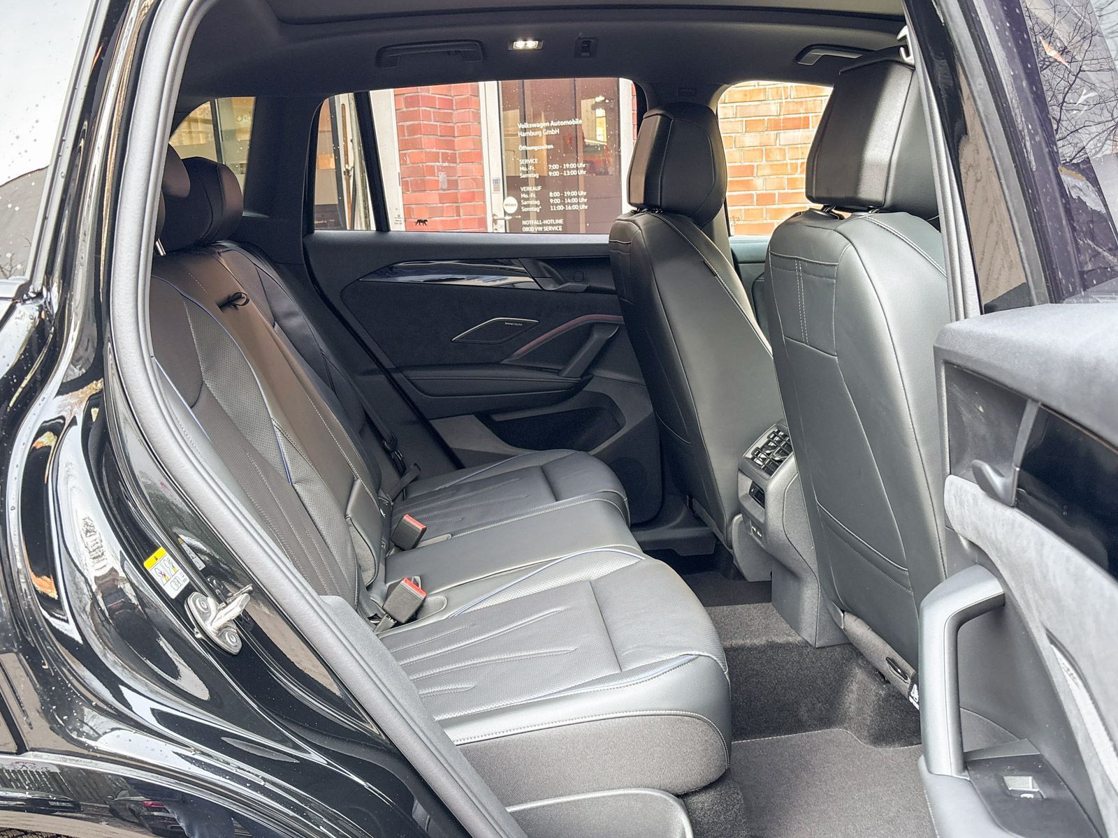 Volkswagen Tiguan R-Line 1,5 eHybrid DSG Panoramadach AHK