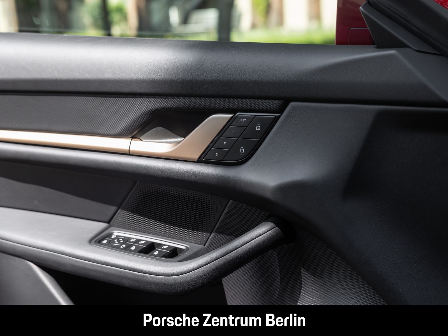 Porsche Taycan 4 Cross Turismo Panoramadach InnoDrive