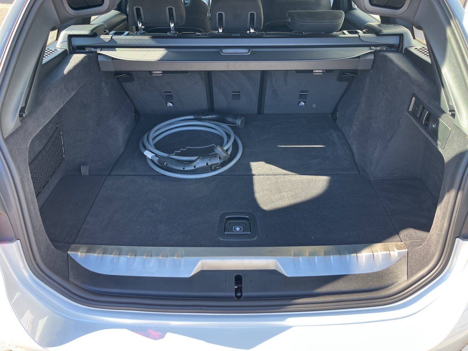 BMW 330e Touring M Sportpaket Head-Up HK HiFi DAB