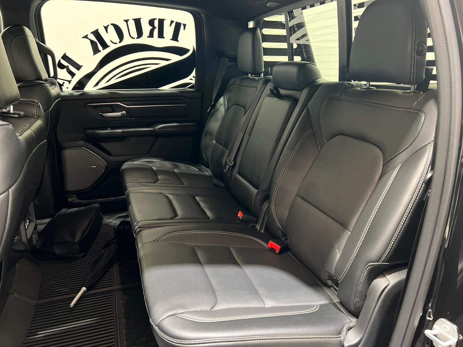 Dodge RAM 1500 Rebel Night Premium 3.0L MY25 RTR Umbau
