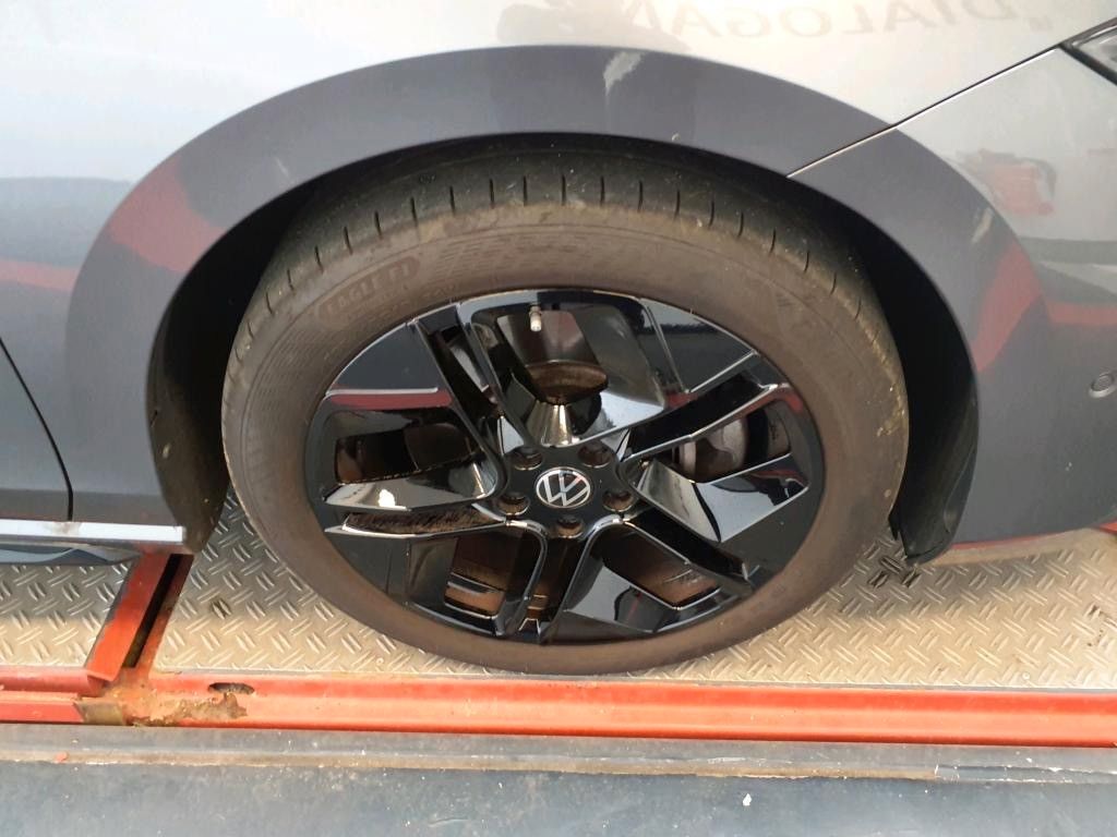 Volkswagen Passat Variant 2.0 TDI 142 kW 4Mot. R-Line/Black