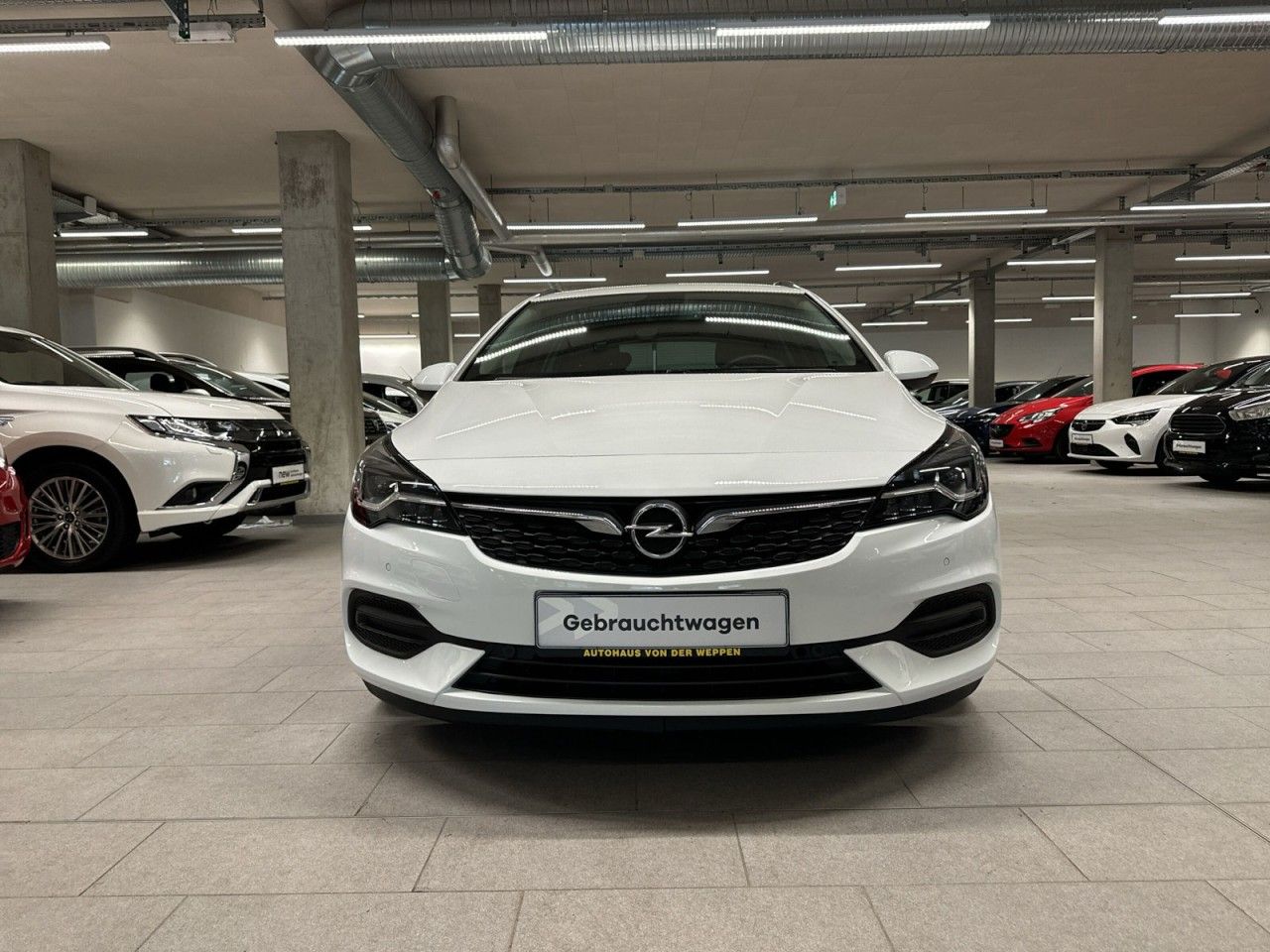 Opel Astra K Sports Tourer Business Elegance - Samsaru's Car Outlet