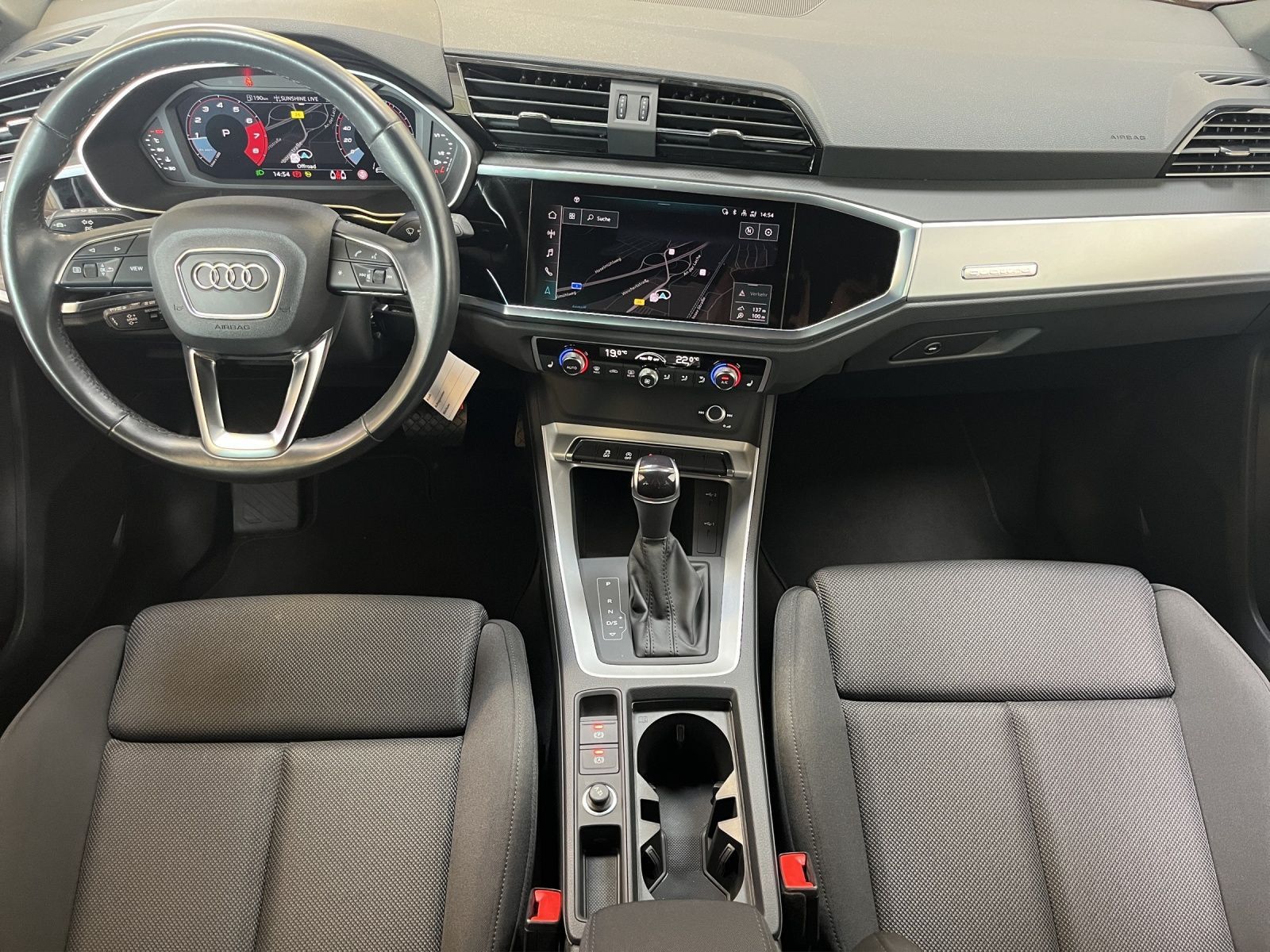 Audi Q3 S line 40 TFSI quattro S tronic - Samsaru's Car Outlet