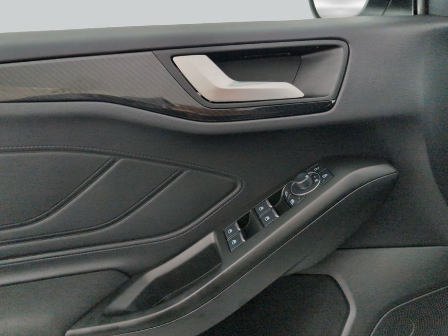 Ford Focus Turnier 1.0 EcoBoost Hybrid Aut. ST-LINE X