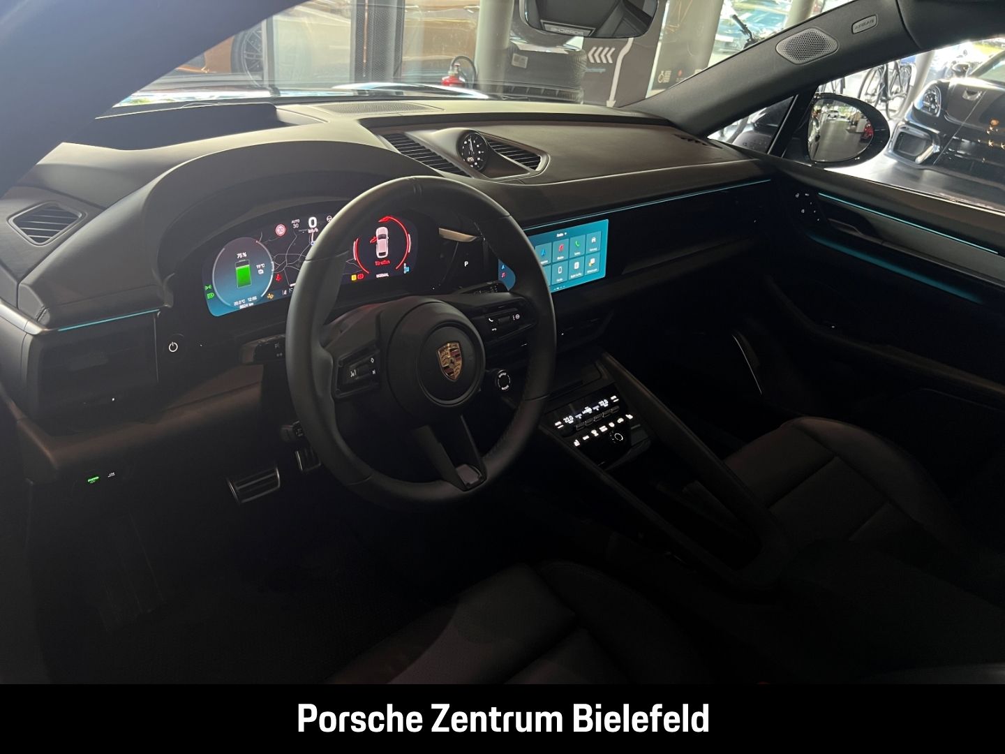 Porsche Macan 4S Burmester Rückfahrkamera Luftfederung