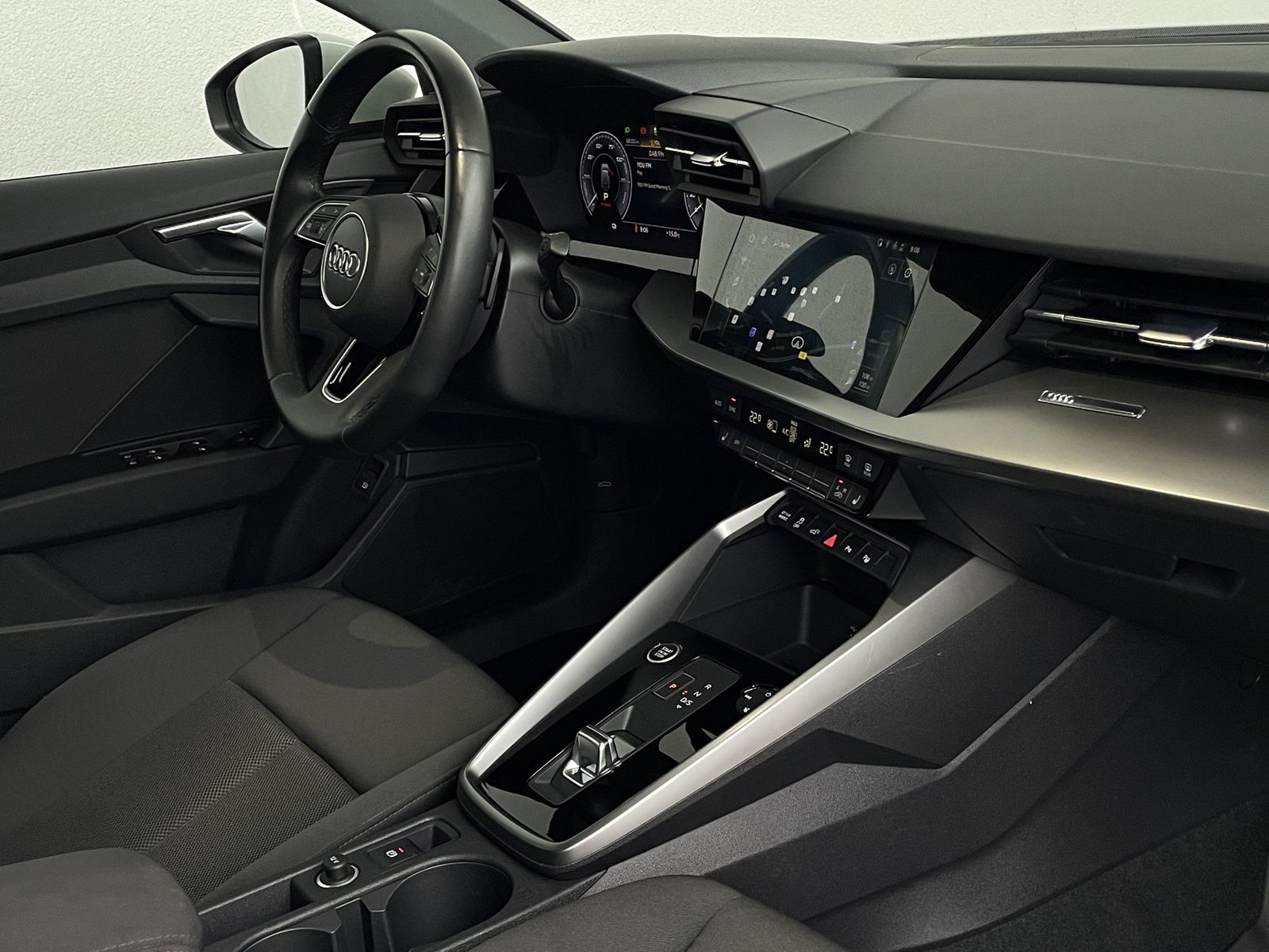 Audi A3 40 TFSI e*AHK*KEYLESS*VIRTUAL*ACC*AHK*150 KW*