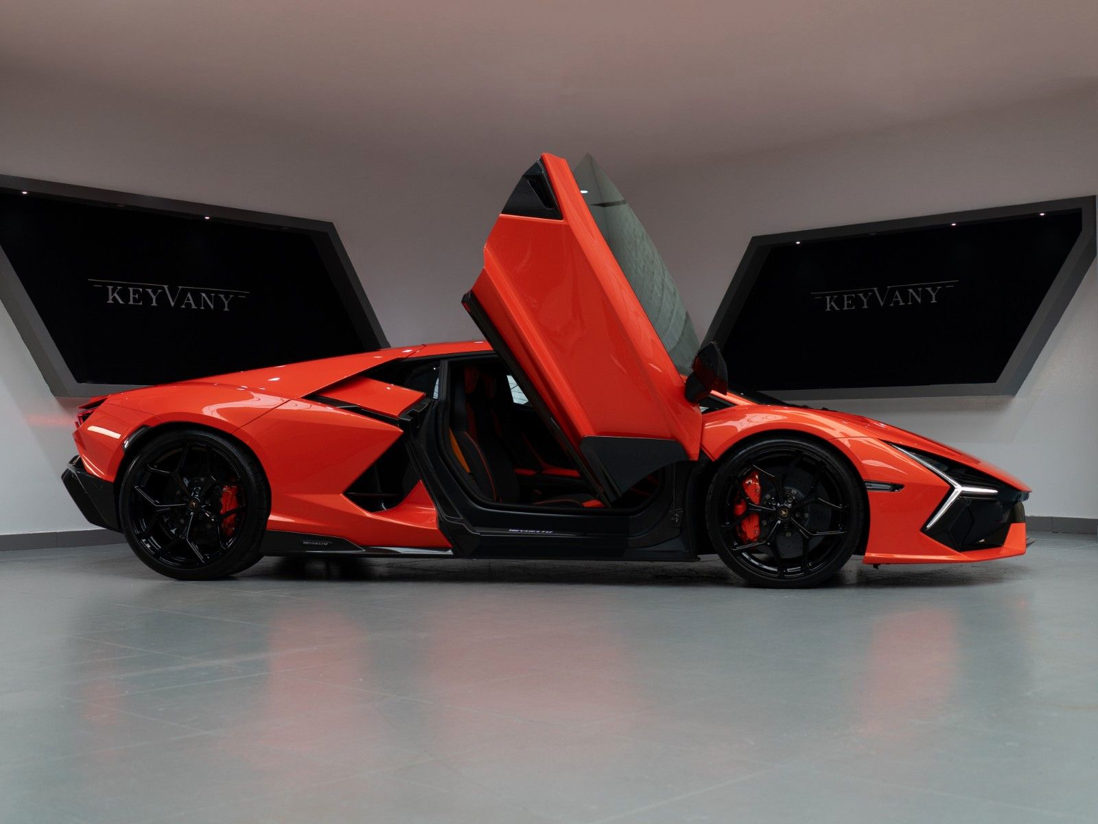 Lamborghini REVUELTO PERSONAM/VOLL CARBON I&II/LIFT