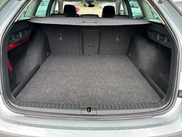 Skoda Octavia Combi Style iV 1.4 TSI - Samsaru's Car Outlet