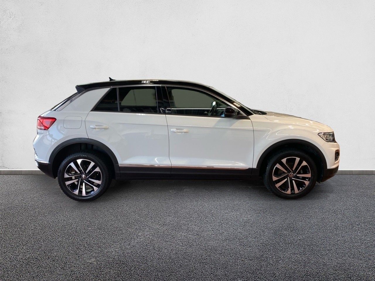 Volkswagen T-Roc Style - Samsaru's Car Outlet