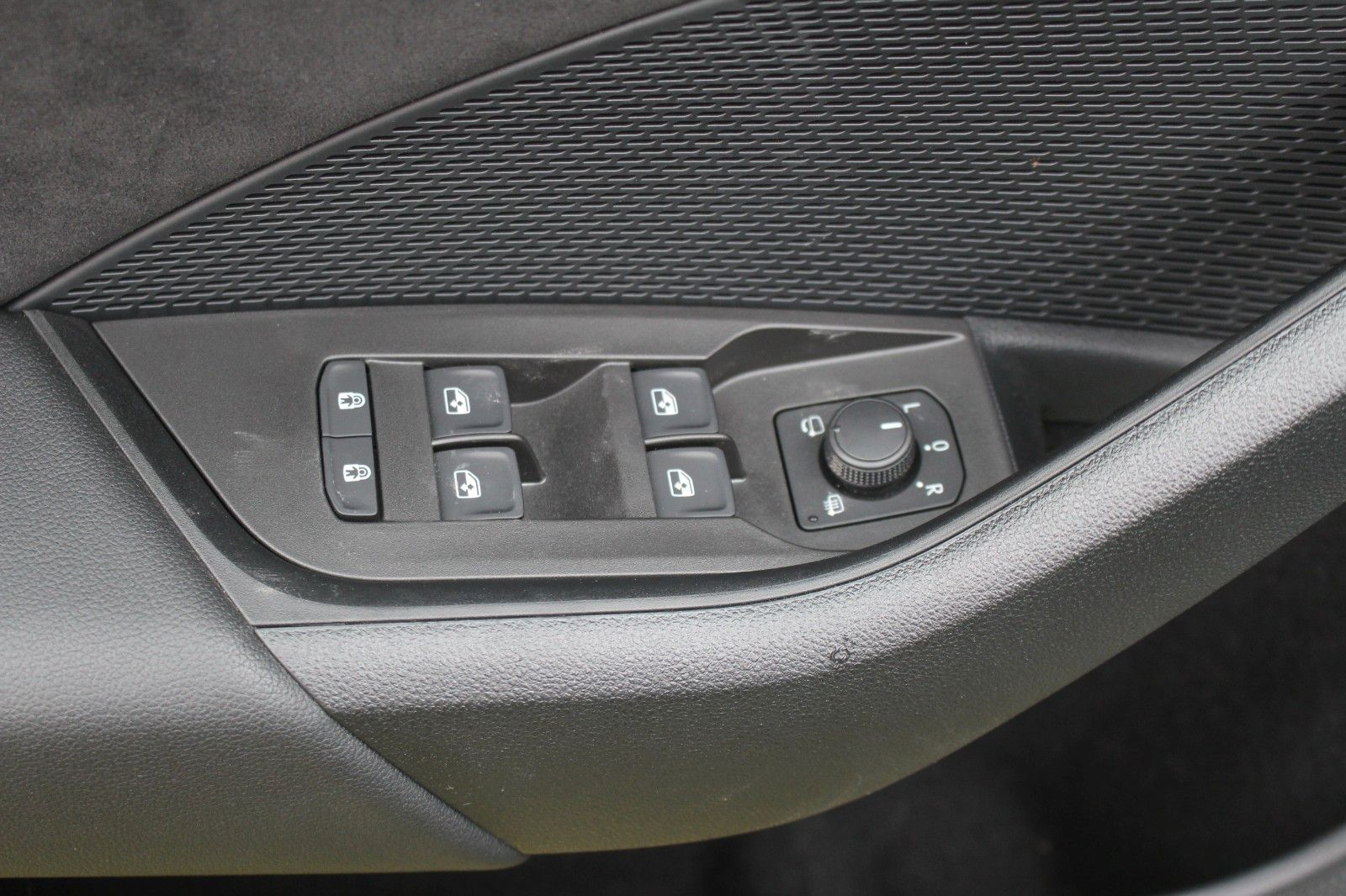 Skoda Octavia Combi RS - Samsaru's Car Outlet
