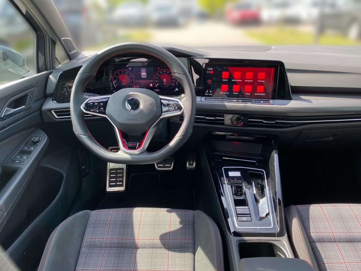 Volkswagen Golf 8 VIII GTI 2.0 TSI - Samsaru's Car Outlet