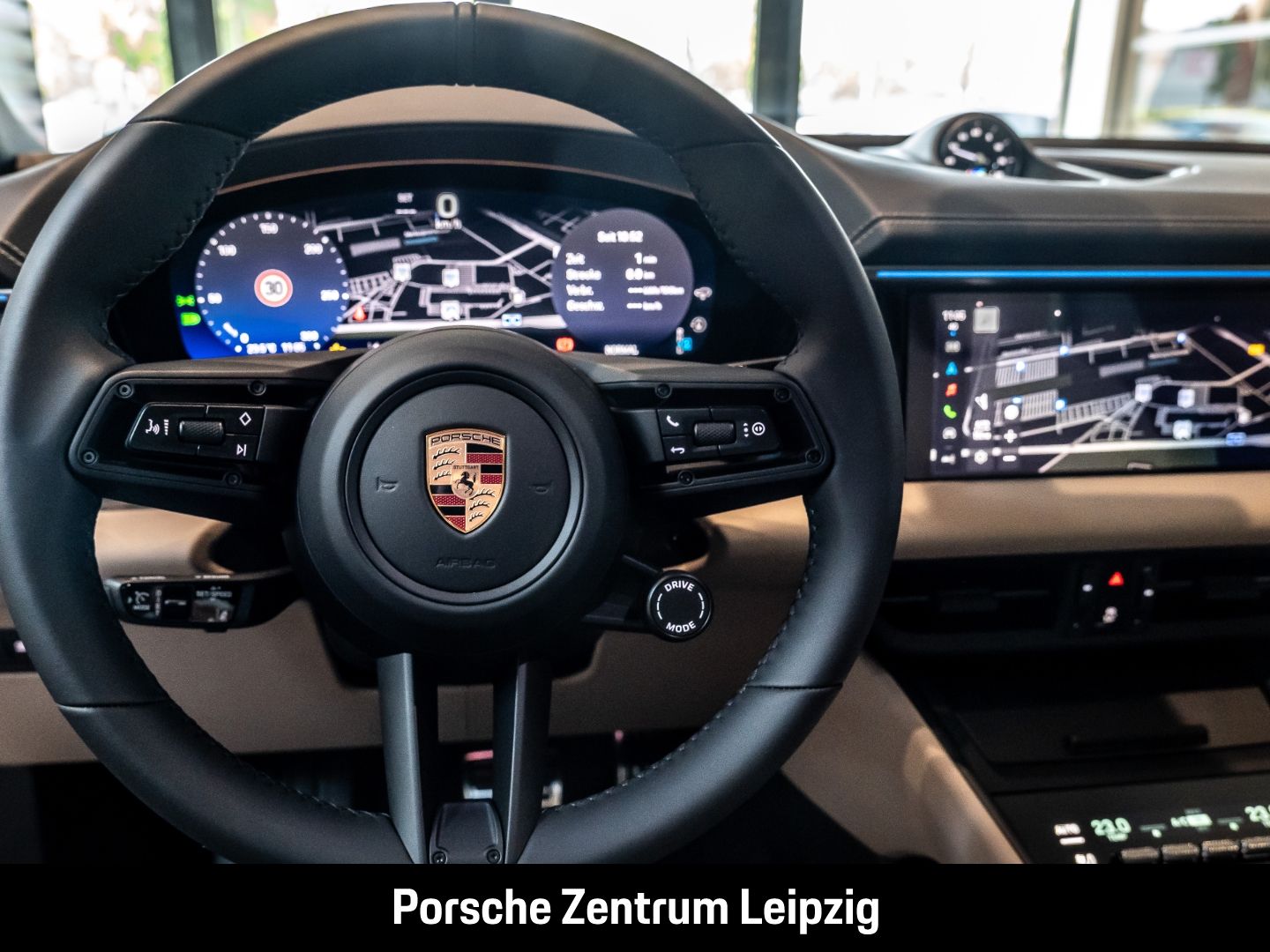Porsche Macan 4S FnW-Goldbronzemetallic Massage AR-HeadU