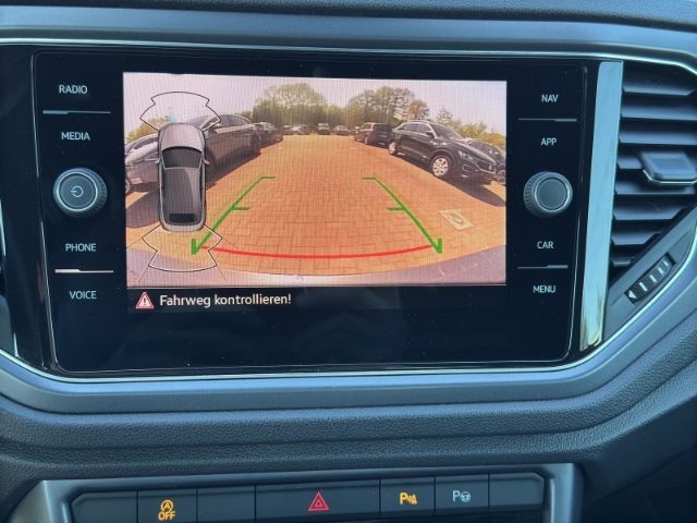 Volkswagen T-Roc 1.5 TSI Style - Samsaru's Car Outlet