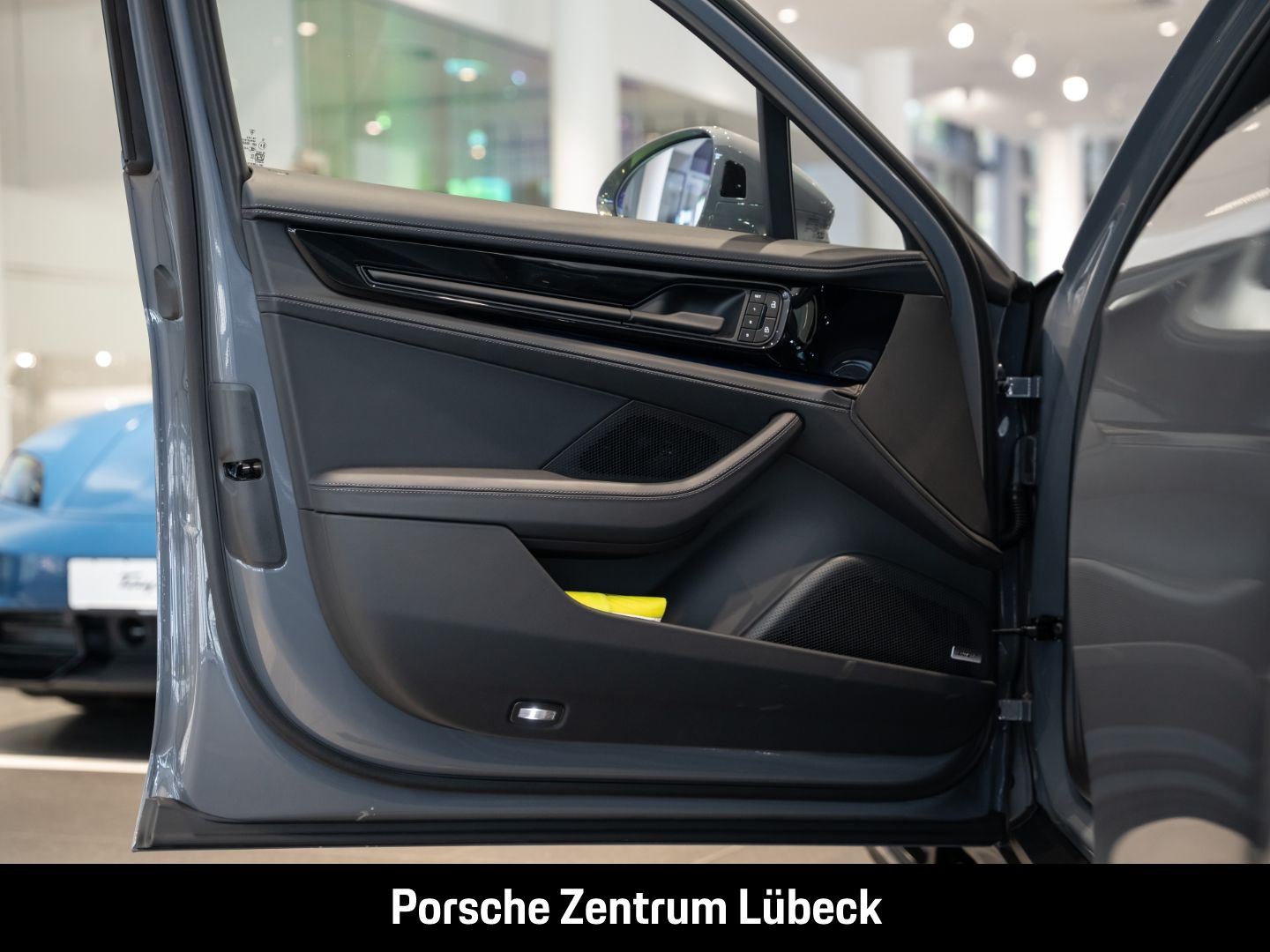 Porsche Panamera 4 E-Hybrid Soft-Close InnoDrive HUD