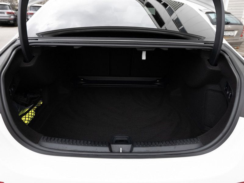 Mercedes-Benz E 220 d AMG-Sport - Samsaru's Car Outlet