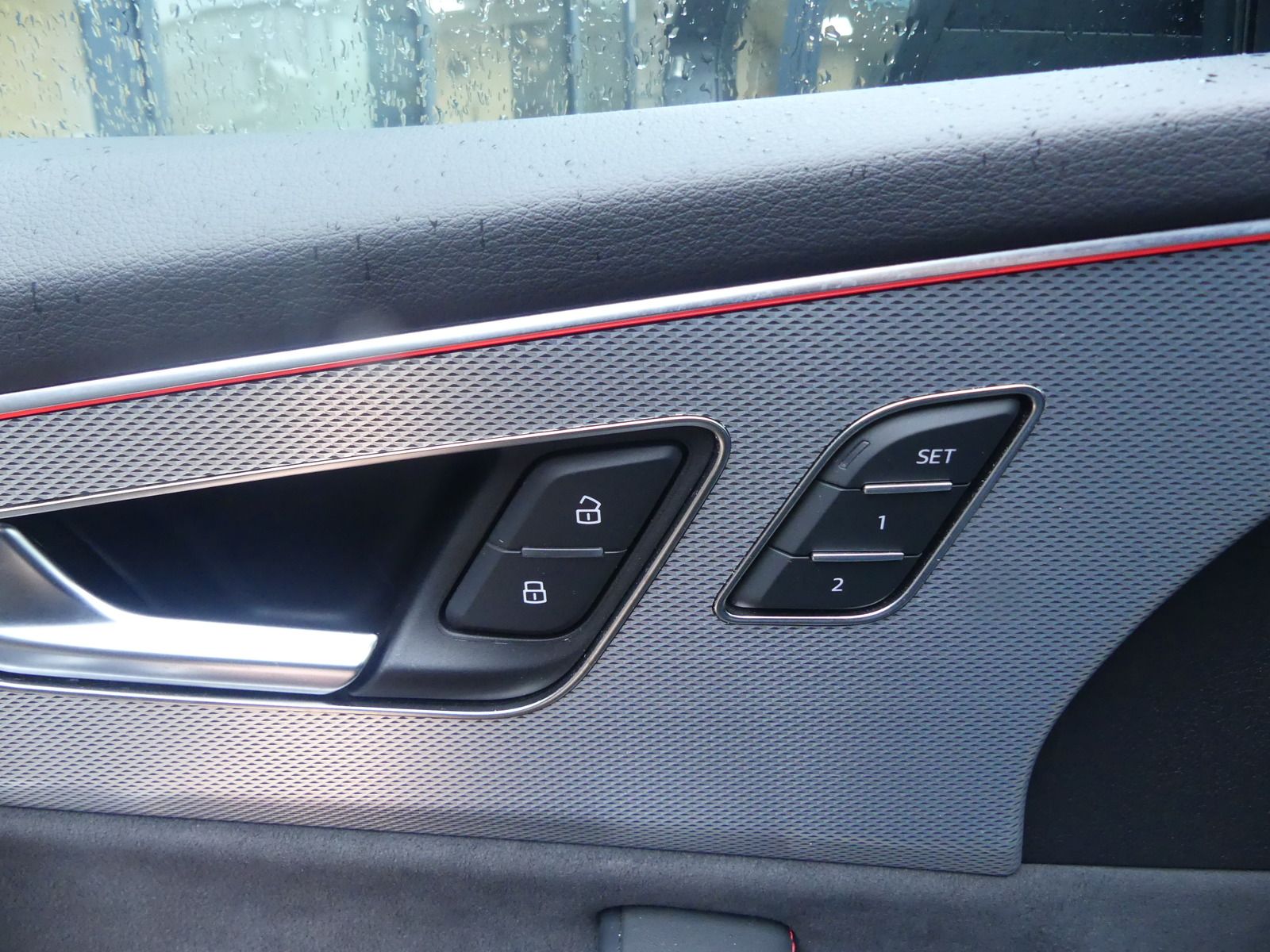 Audi RSQ8 4.0 TFSI Quattro MATRIX/HUD/MASSAGE/23''/NA