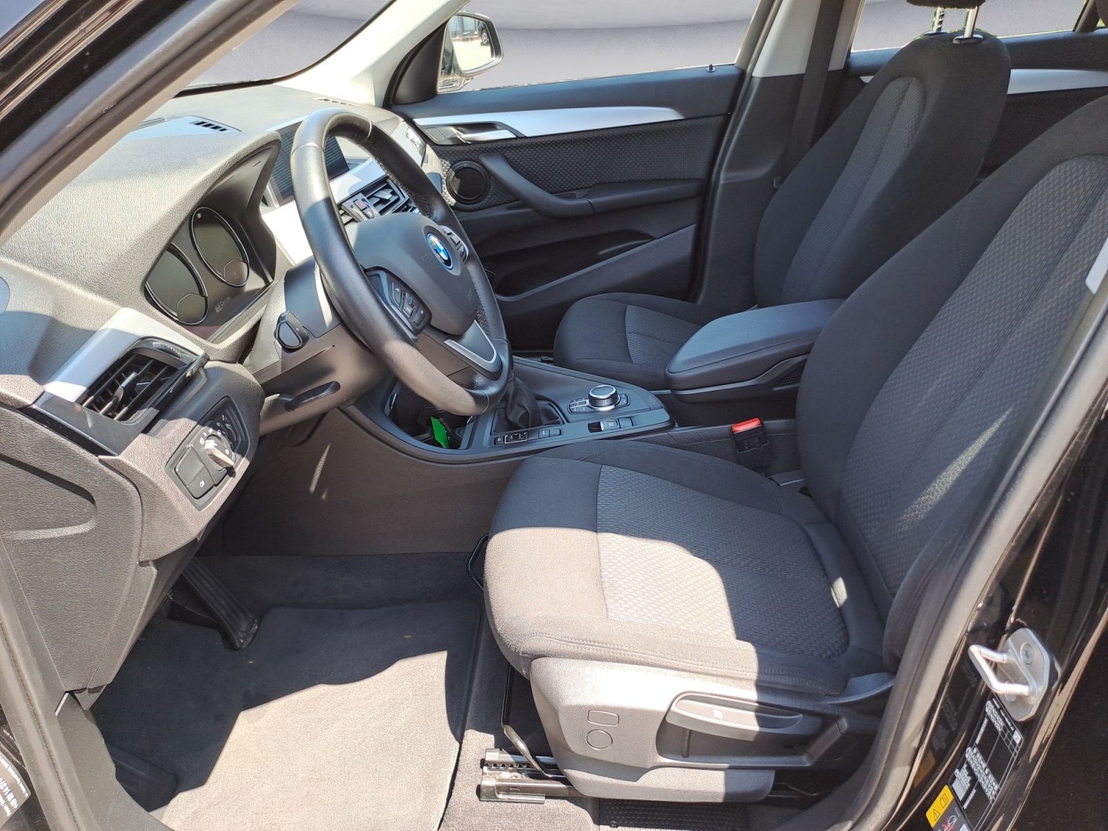 BMW X1 xDrive25e Advantage - Samsaru's Car Outlet